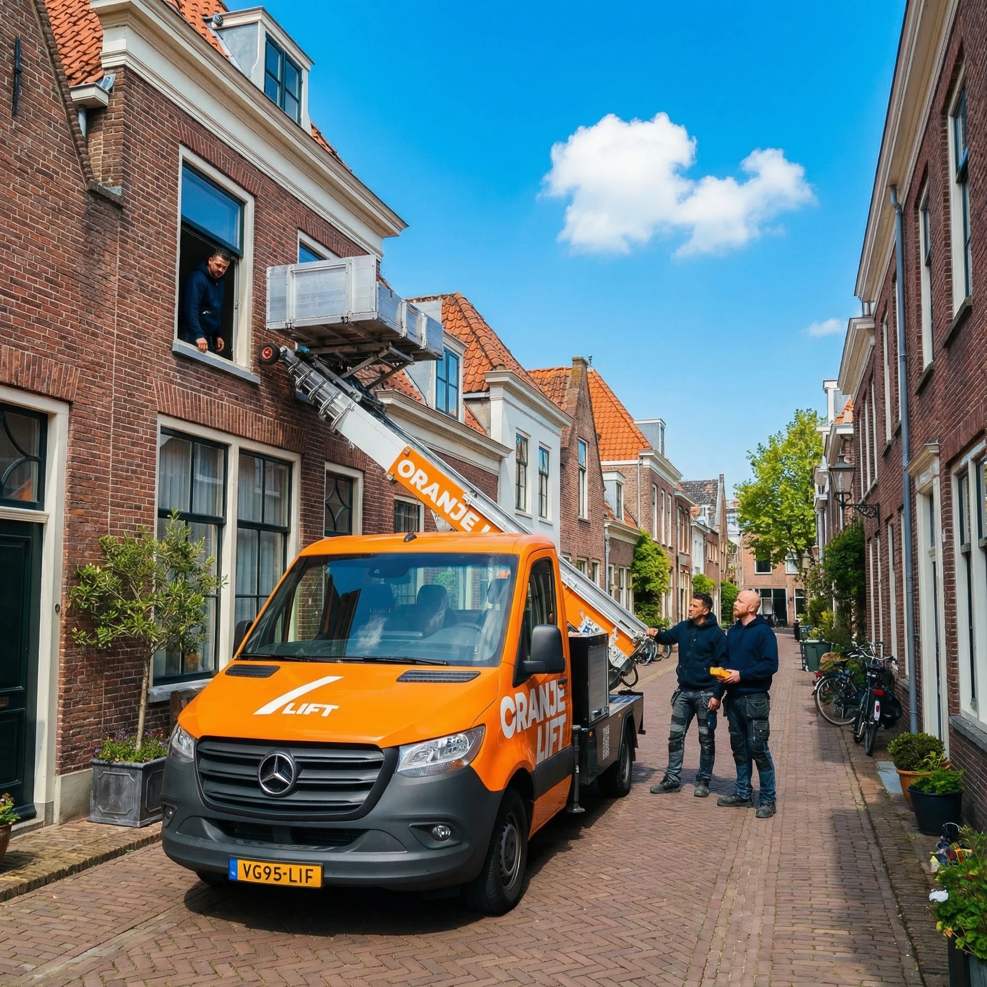 Ladderlift bij woning in Tilburg